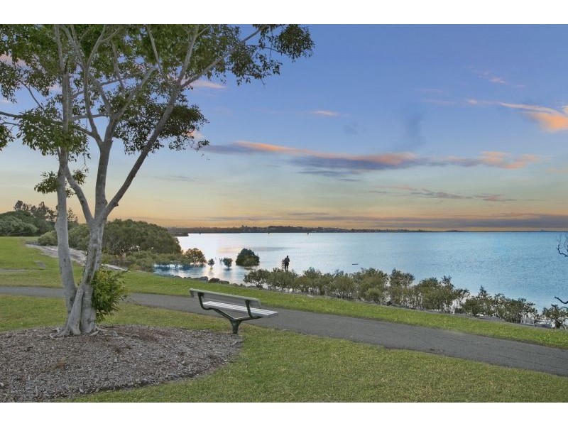 49 Makaha Drive, Birkdale QLD 4159