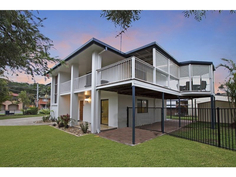 49 Makaha Drive, Birkdale QLD 4159