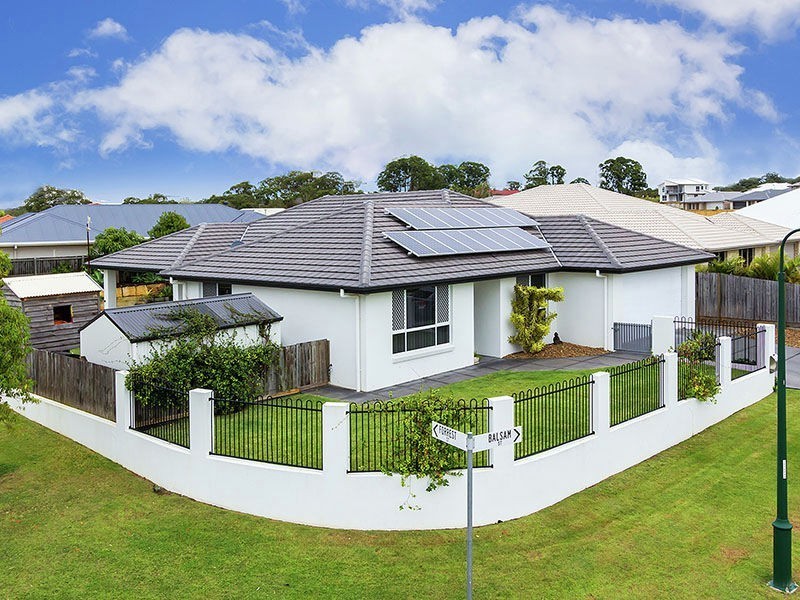 18 Balsam Street, Redland Bay QLD 4165