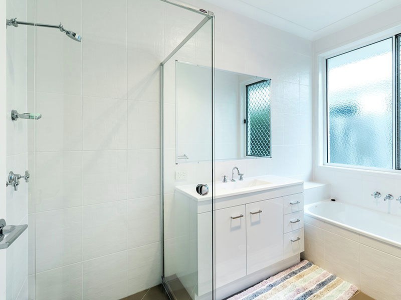 18 Balsam Street, Redland Bay QLD 4165