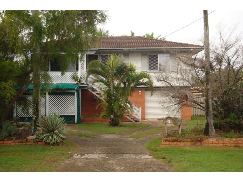 18 Rossinton St, Birkdale QLD 4159