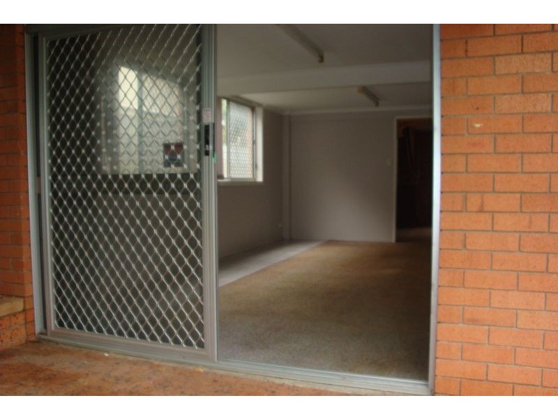 18 Rossinton St, Birkdale QLD 4159