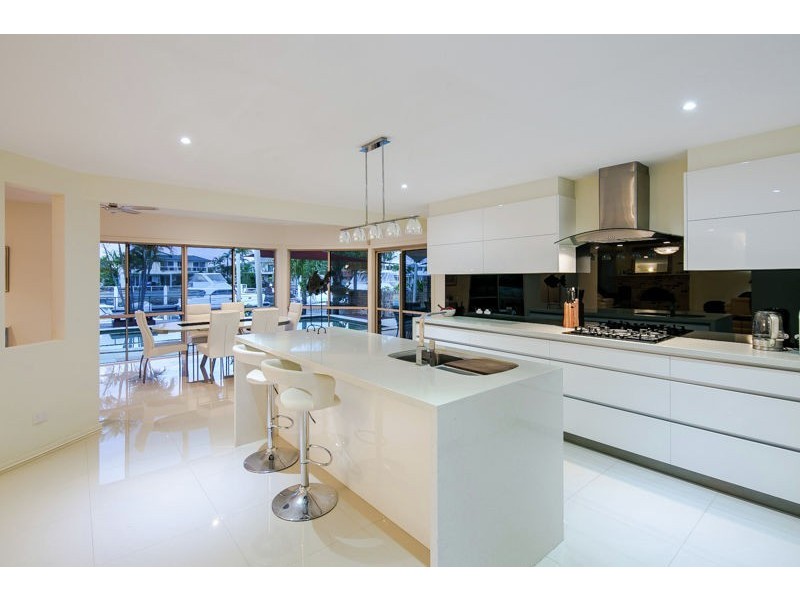 52 Seacrest Court, Raby Bay QLD 4163