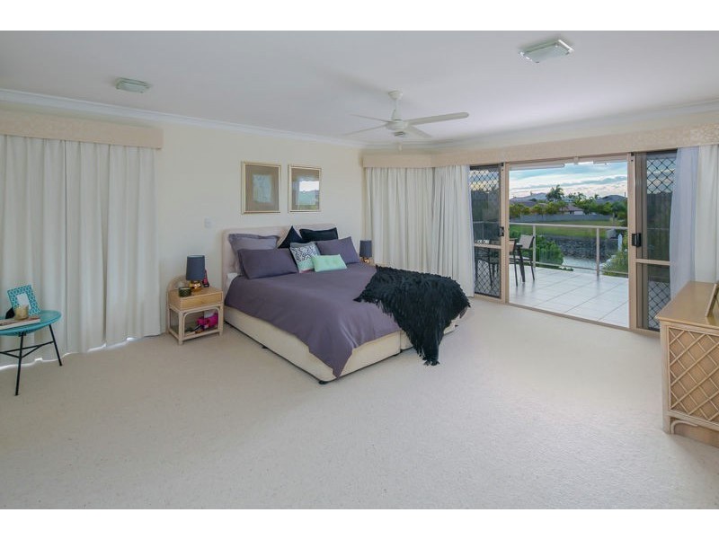 52 Seacrest Court, Raby Bay QLD 4163