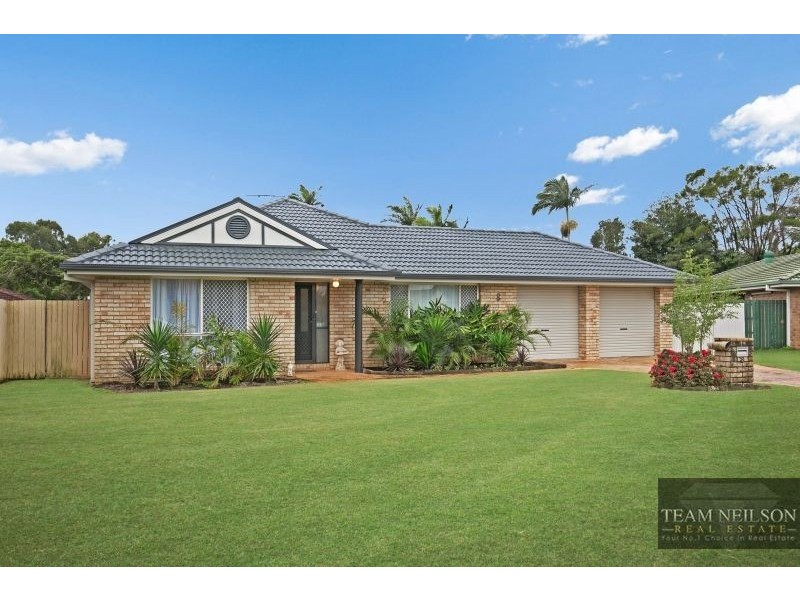 8 Achterberg Place, Victoria Point QLD 4165