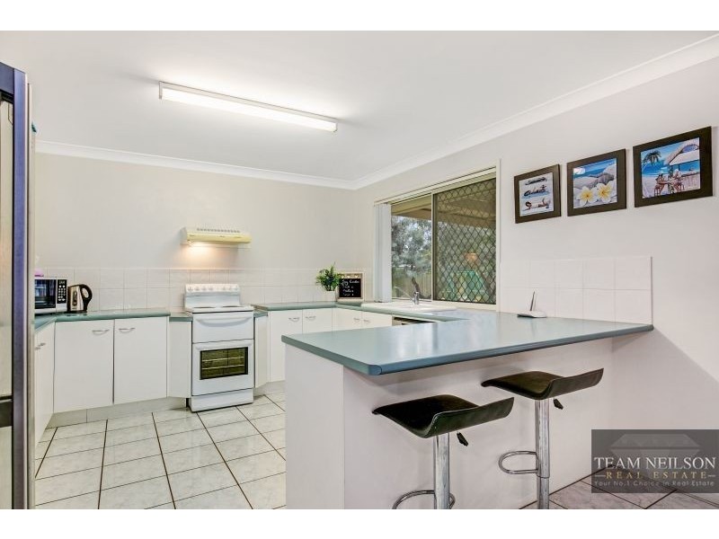 8 Achterberg Place, Victoria Point QLD 4165