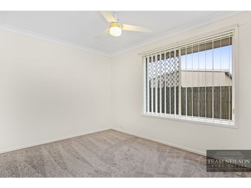 8 Achterberg Place, Victoria Point QLD 4165