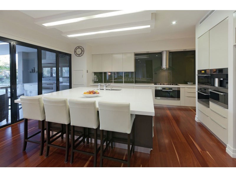 261 Wellington Street, Ormiston QLD 4160