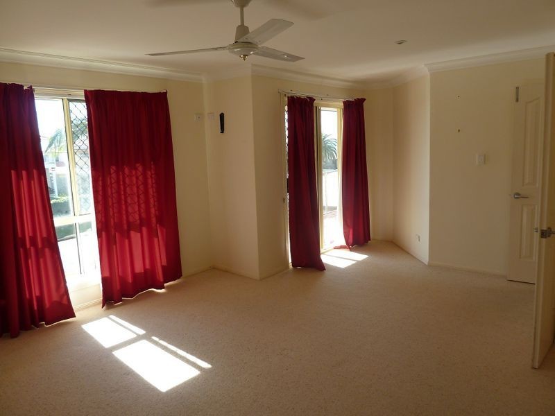 6 Baylink Drive, Redland Bay QLD 4165