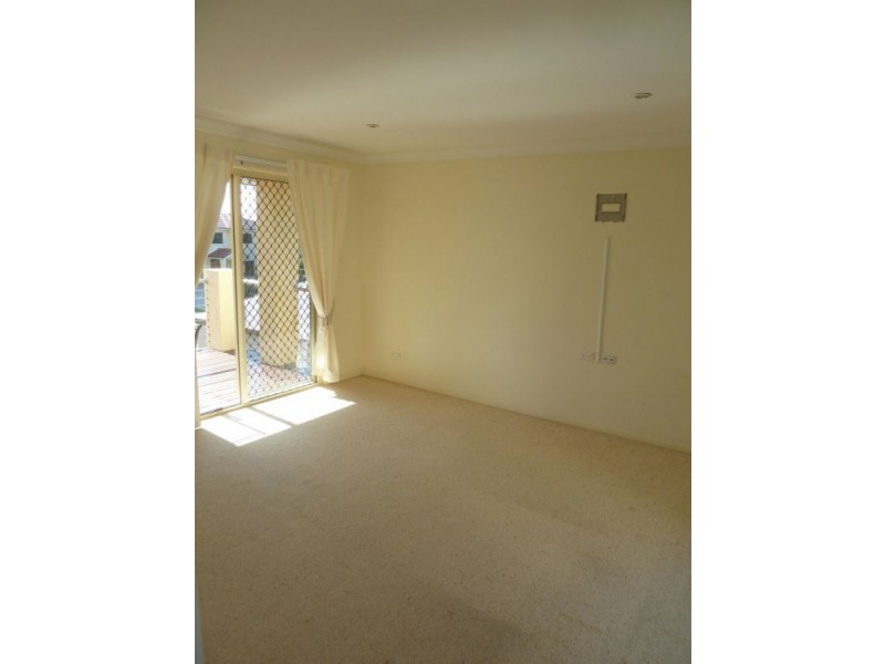 6 Baylink Drive, Redland Bay QLD 4165