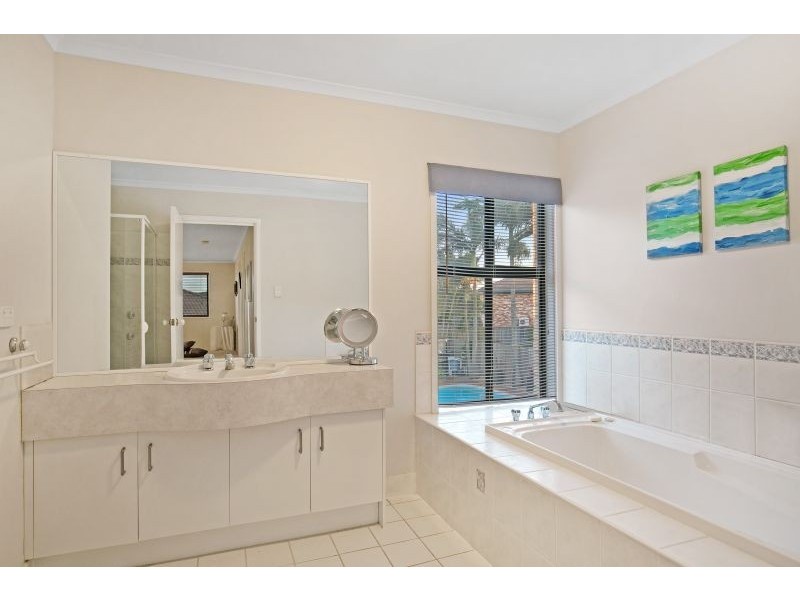 2 Merlot Pl, Thornlands QLD 4164