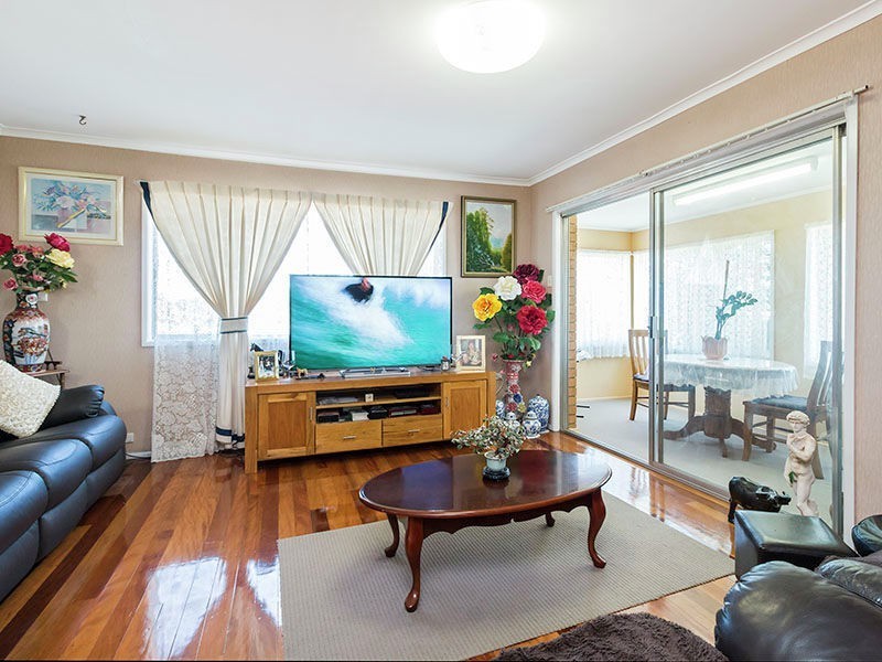 9 MAUD STREET, Birkdale QLD 4159