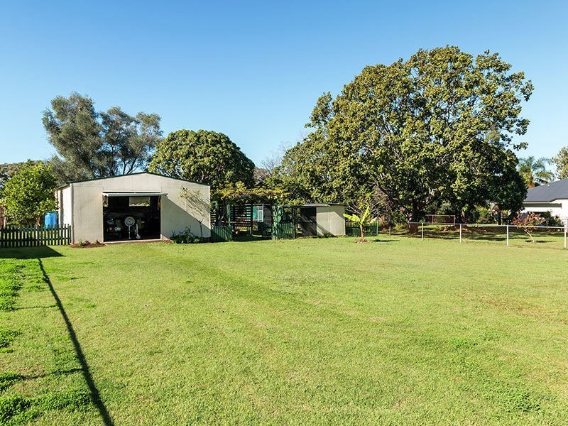 9 MAUD STREET, Birkdale QLD 4159