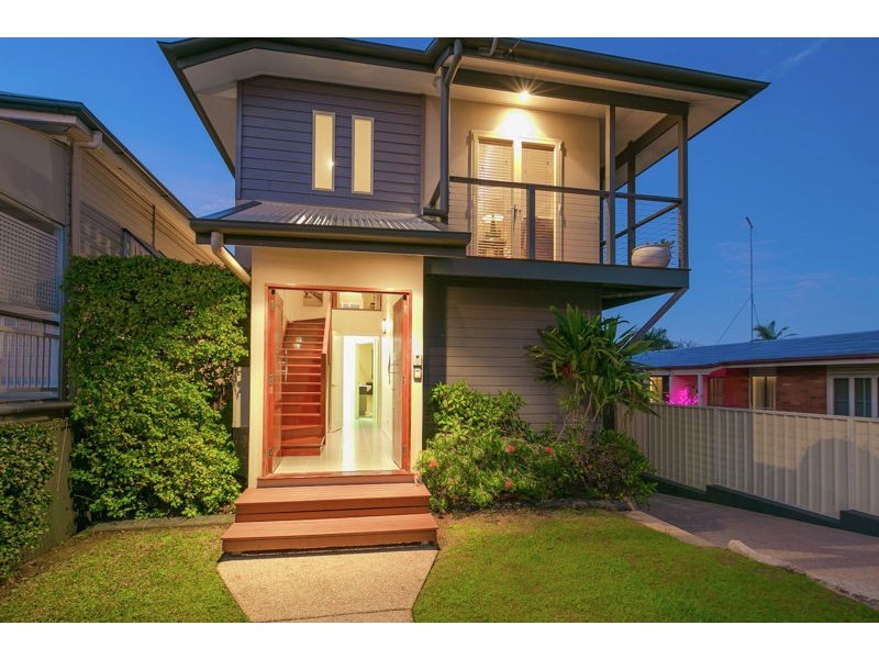 92 KINGSLEY TERRACE, Manly QLD 4179