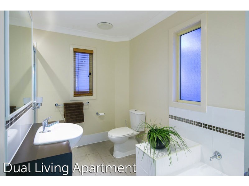 92 KINGSLEY TERRACE, Manly QLD 4179
