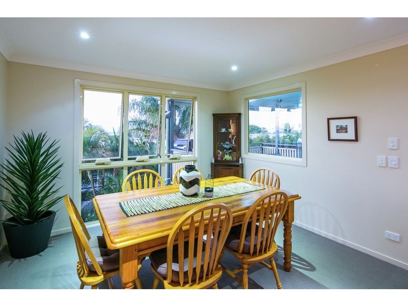 92 KINGSLEY TERRACE, Manly QLD 4179