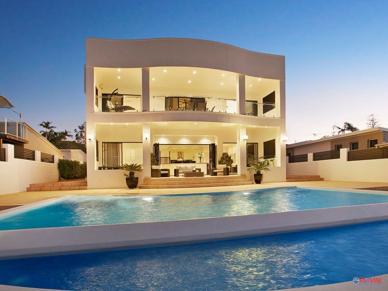 37 Esplanade, Redland Bay QLD 4165