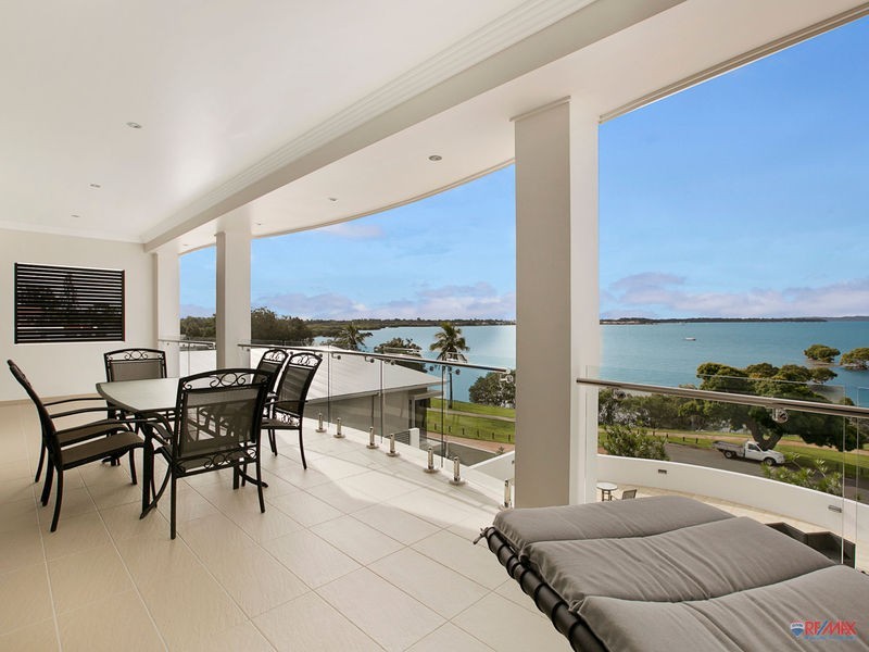 37 Esplanade, Redland Bay QLD 4165
