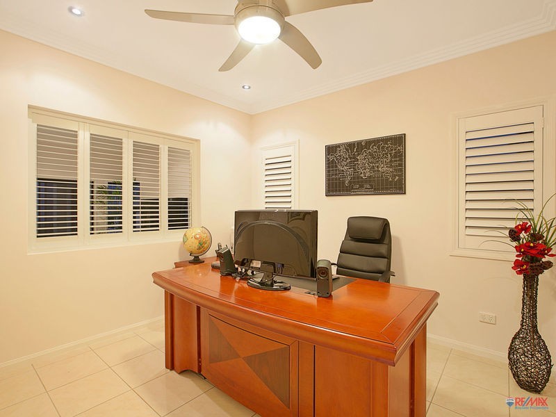 37 Esplanade, Redland Bay QLD 4165