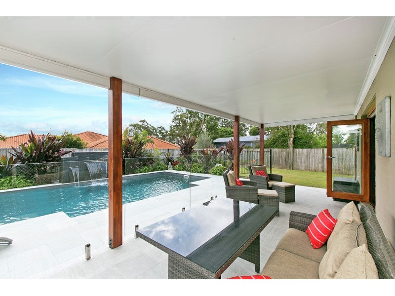 99 Bunker Road, Victoria Point QLD 4165