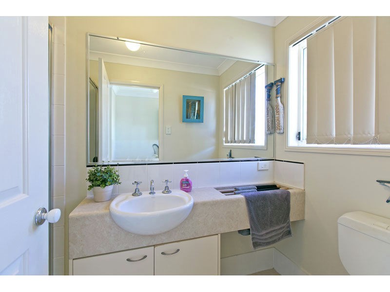 99 Bunker Road, Victoria Point QLD 4165