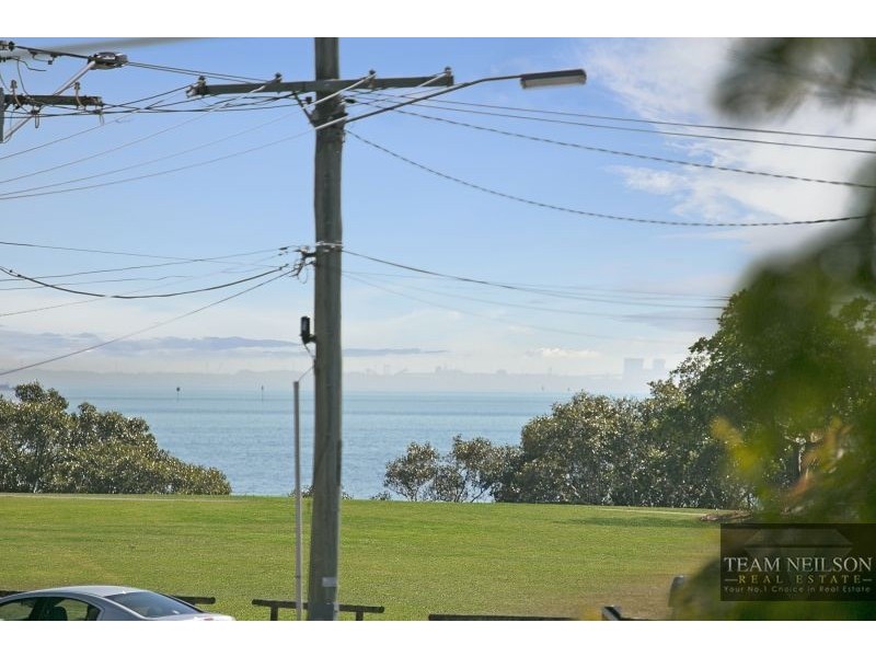 1 Mala Crescent, Birkdale QLD 4159