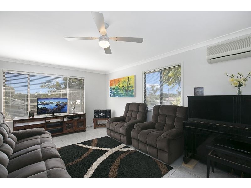 33 SALLOWS STREET, Alexandra Hills QLD 4161