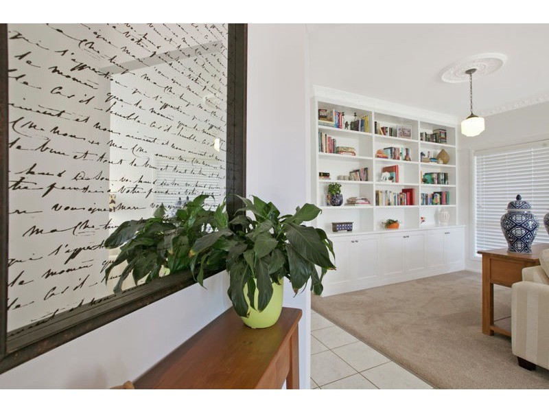 20 Seagull Street, Victoria Point QLD 4165