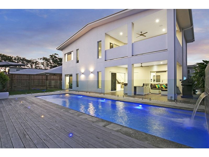 8 Nadine Crescent, Thornlands QLD 4164