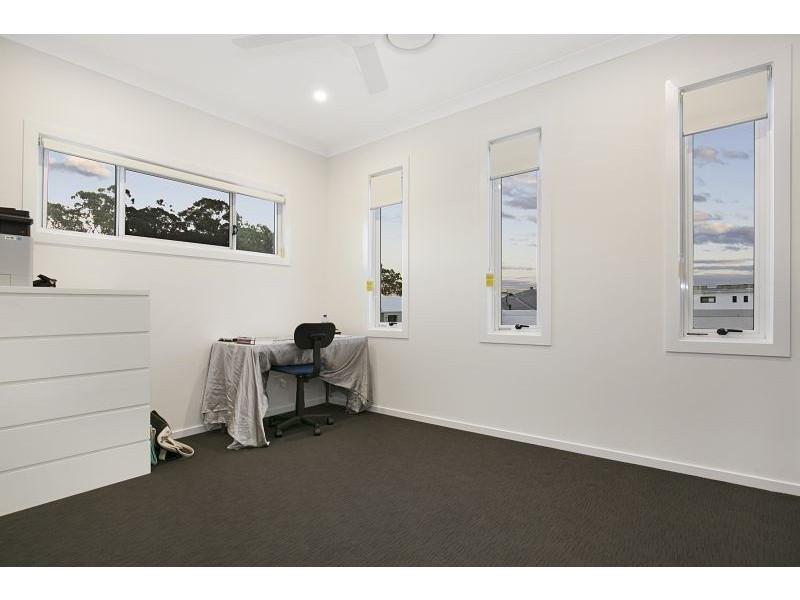 8 Nadine Crescent, Thornlands QLD 4164