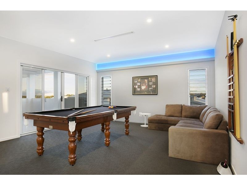 8 Nadine Crescent, Thornlands QLD 4164