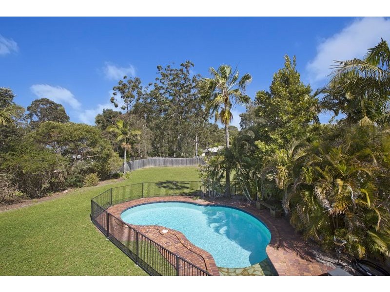 6 Falcon Avenue, Thornlands QLD 4164