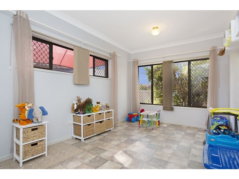 6 Falcon Avenue, Thornlands QLD 4164