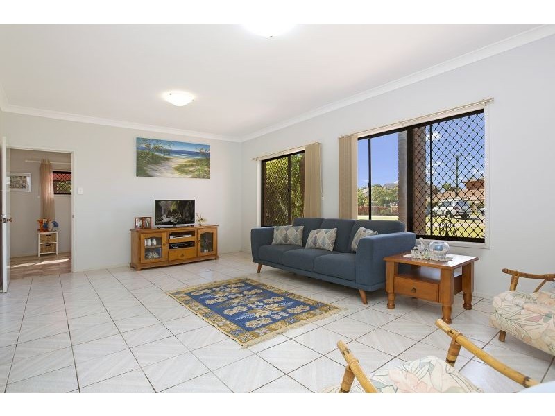 6 Falcon Avenue, Thornlands QLD 4164