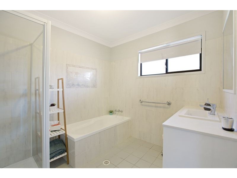 6 Falcon Avenue, Thornlands QLD 4164