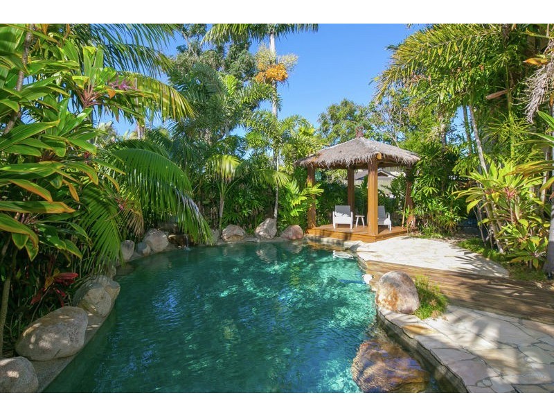 4 Atrium Close, Wellington Point QLD 4160