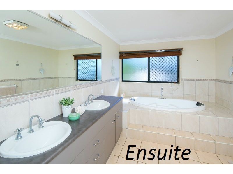 4 Atrium Close, Wellington Point QLD 4160