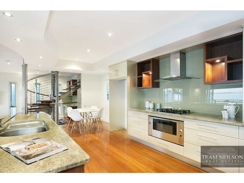 2 Masters Avenue, Victoria Point QLD 4165