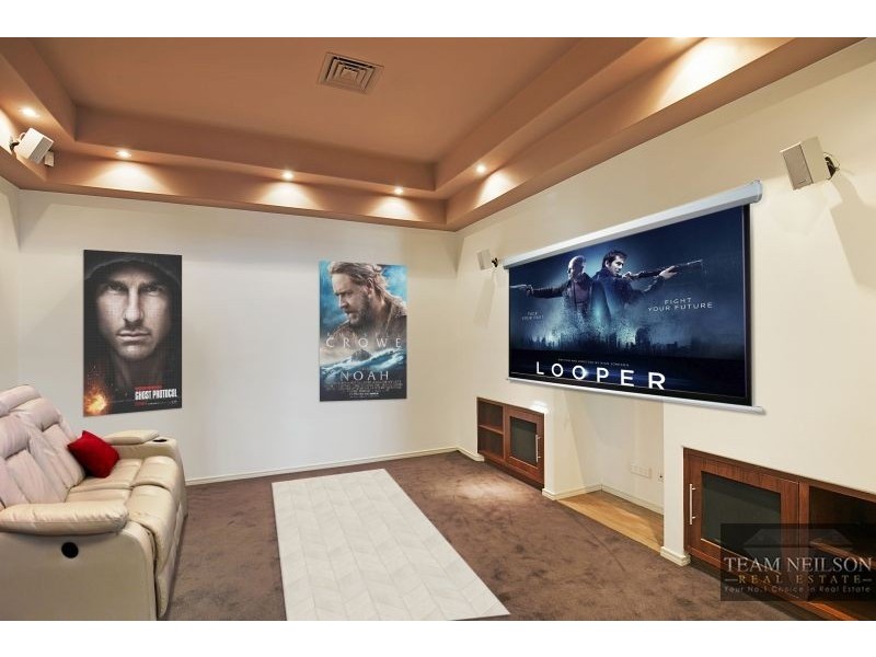 2 Masters Avenue, Victoria Point QLD 4165