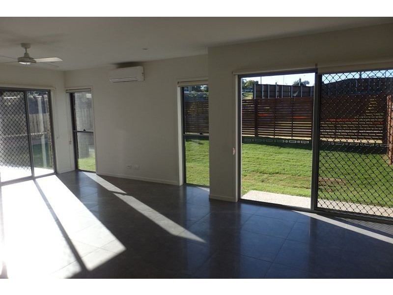 33 Girraween Crescent, Capalaba QLD 4157