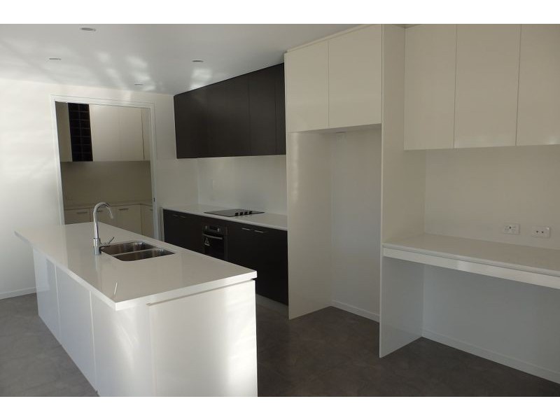 33 Girraween Crescent, Capalaba QLD 4157