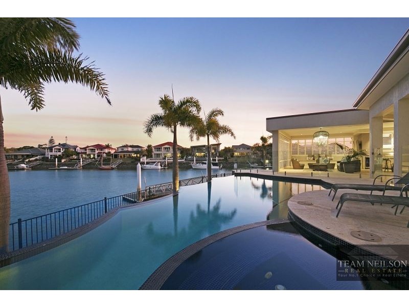 14 Beaufort Court, Raby Bay QLD 4163