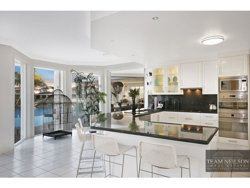 14 Beaufort Court, Raby Bay QLD 4163