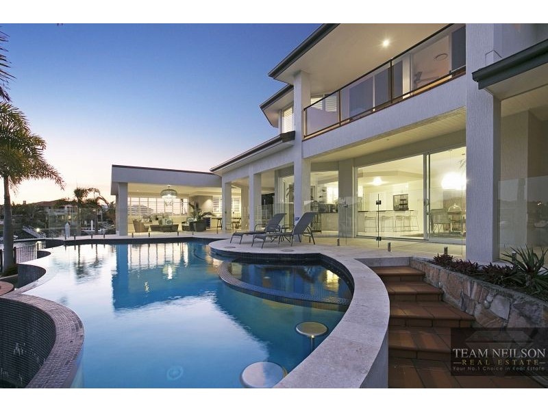 14 Beaufort Court, Raby Bay QLD 4163