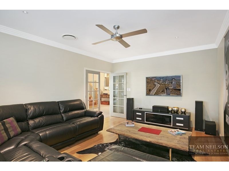 14 Beaufort Court, Raby Bay QLD 4163