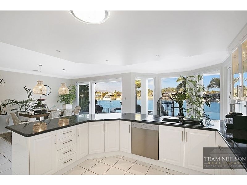 14 Beaufort Court, Raby Bay QLD 4163