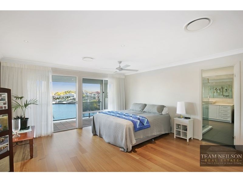 14 Beaufort Court, Raby Bay QLD 4163