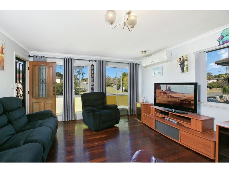 46 Crown Rd, Alexandra Hills QLD 4161