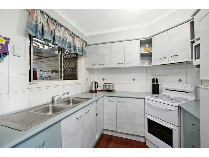 46 Crown Rd, Alexandra Hills QLD 4161