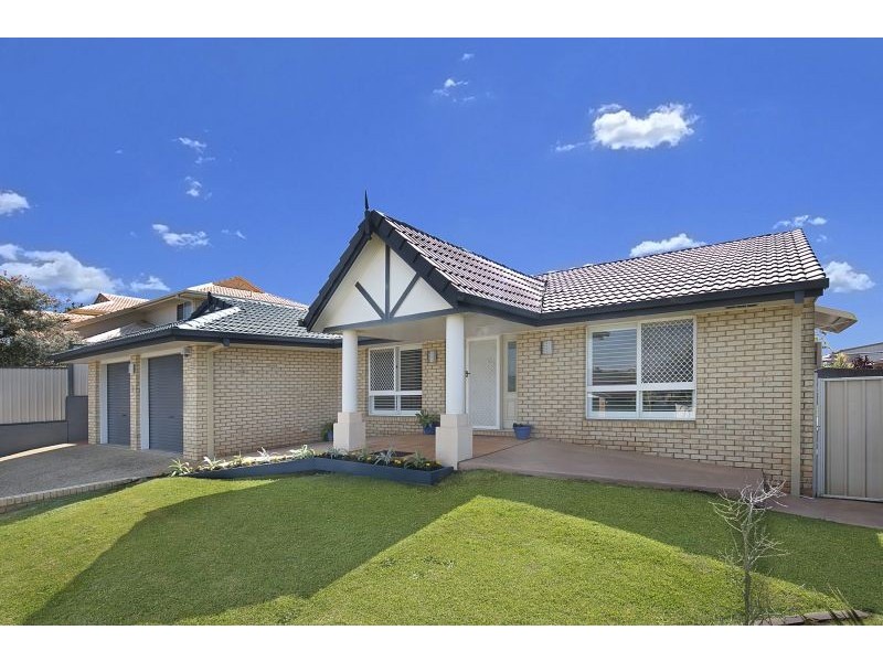 8 Montgomery Drive, Wellington Point QLD 4160